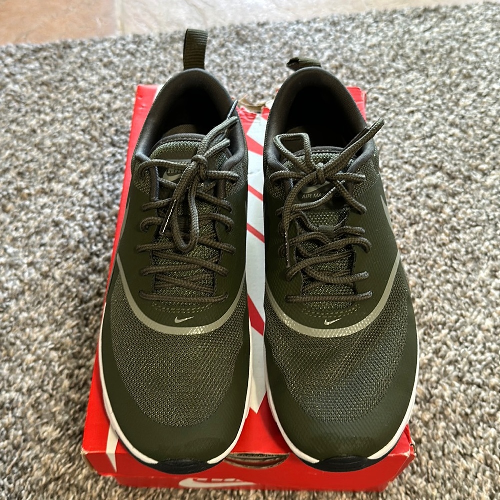 Air Max THEA
